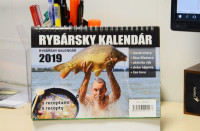 SPORTS -stolov rybrsky kalendr s receptami 2018